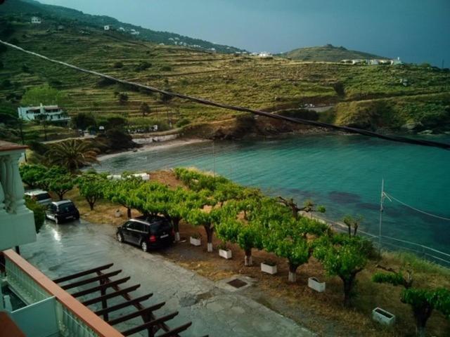 Bonatsa Andros Batsi (Andros)